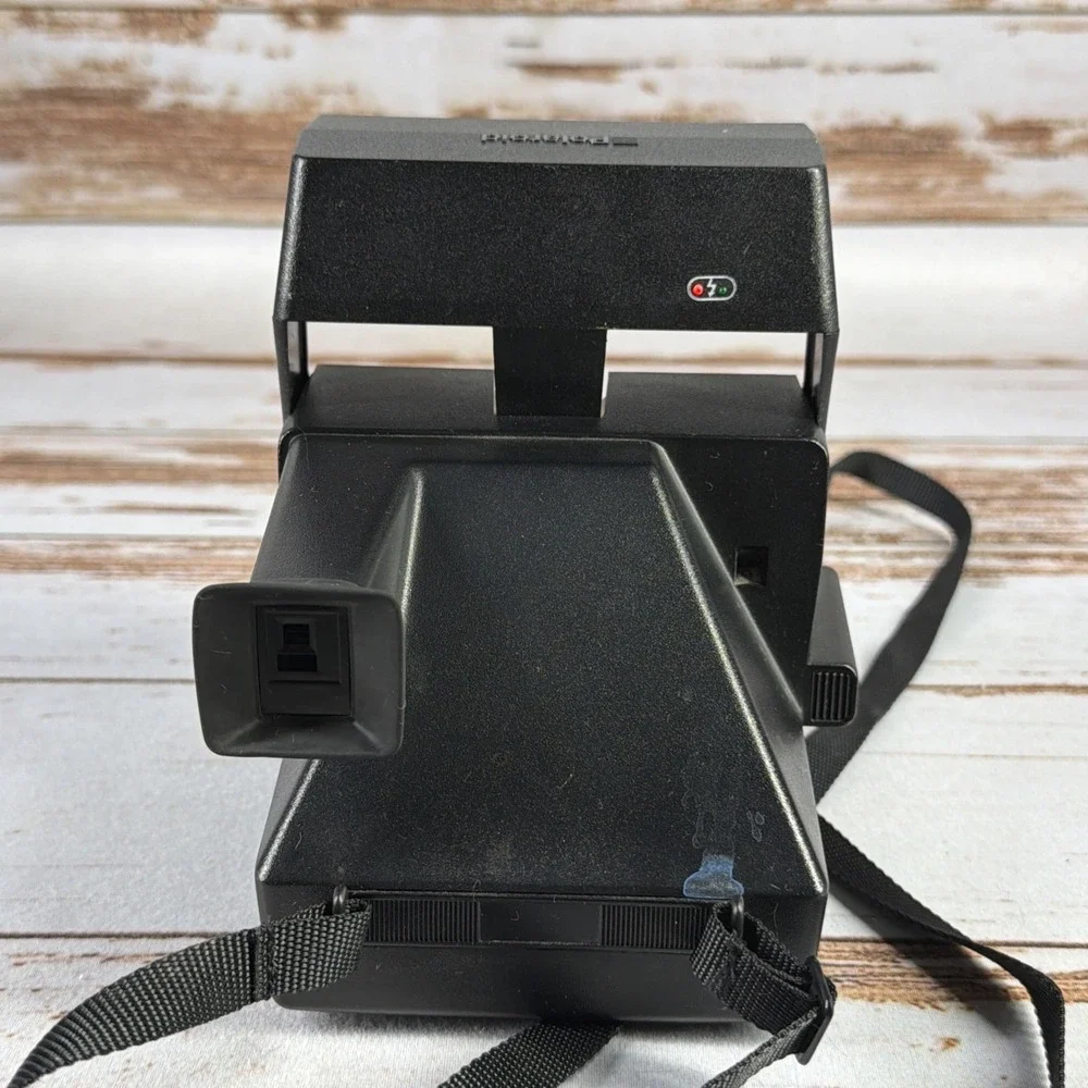 Polaroid Sun 600 LMS Instant Film Camera Vintage Pre-Owned